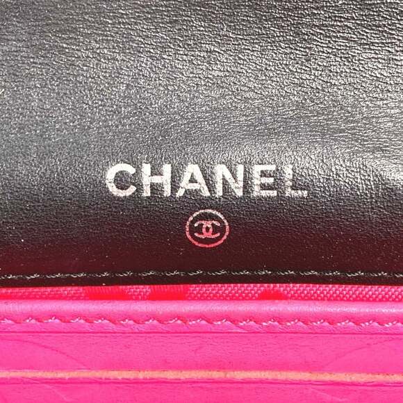 CHANEL Cambon CC Coco Mark Bifold Logo Compact Wallet with Flap, Leather, Wom... - Picture 10 of 16